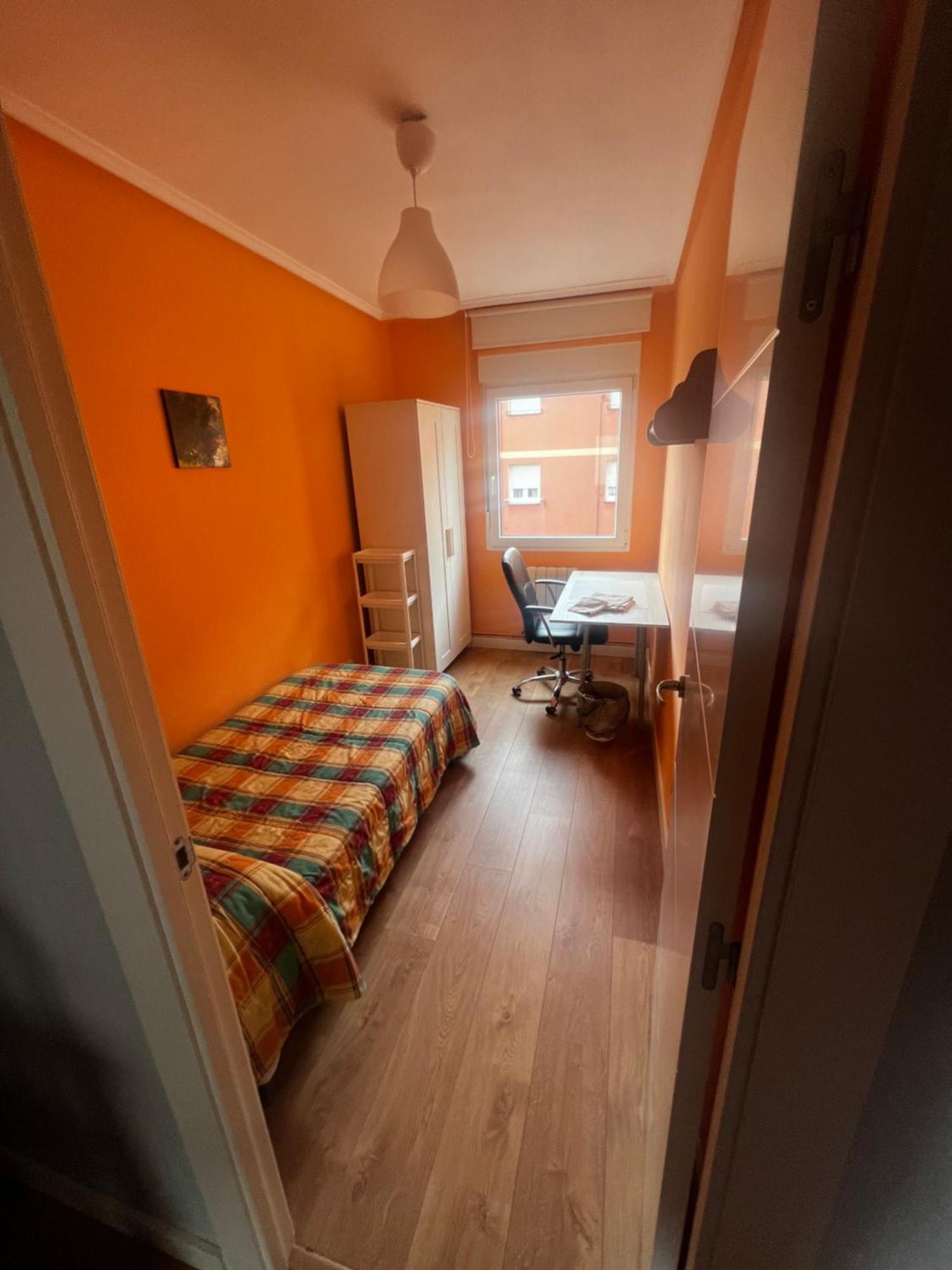 Piso Reformado Y Economico Apartment Santander Ngoại thất bức ảnh